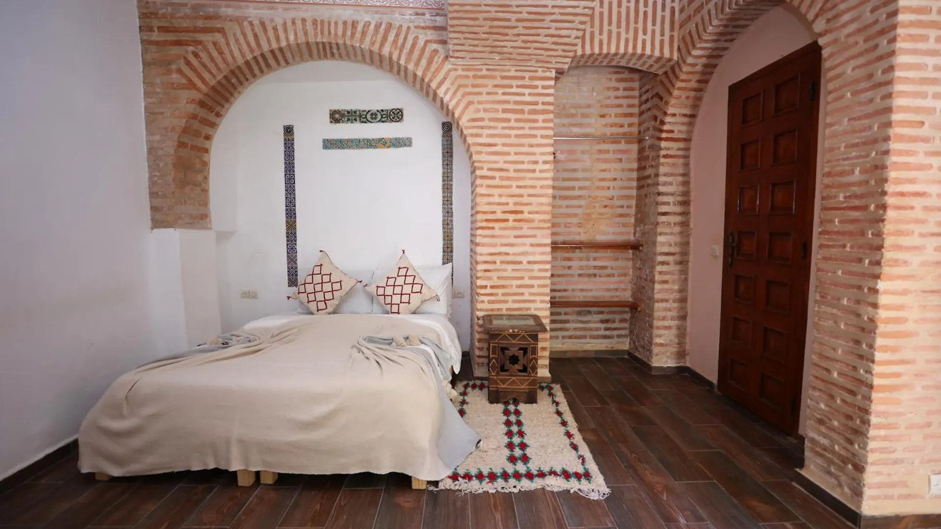 ***  Riad O Ly Marrakesh Marruecos